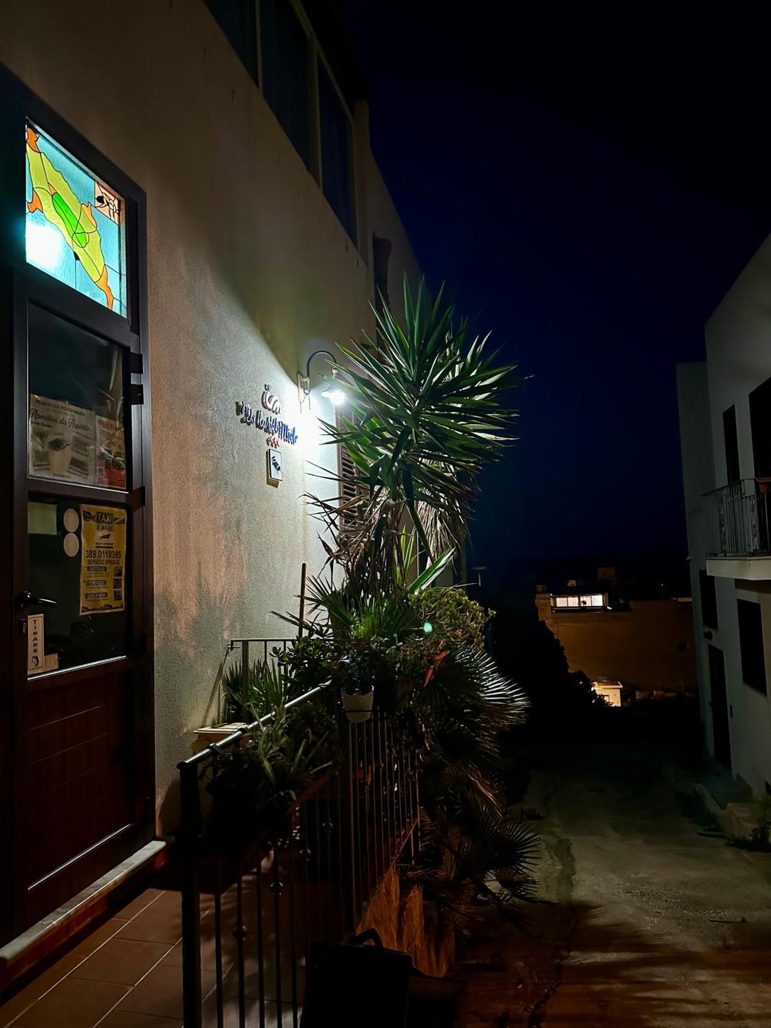 Hotel Isoladelmiele à Marettimo Extérieur photo